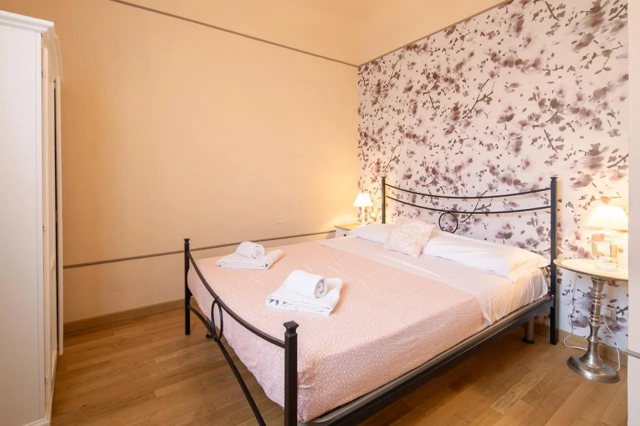 Apartment Appartamenti Degli Artisti By Mmega Florence
