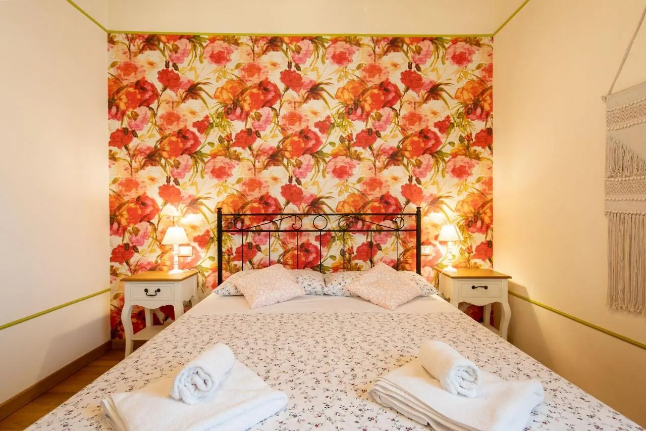 Apartment Appartamenti Degli Artisti By Mmega Florence Italy