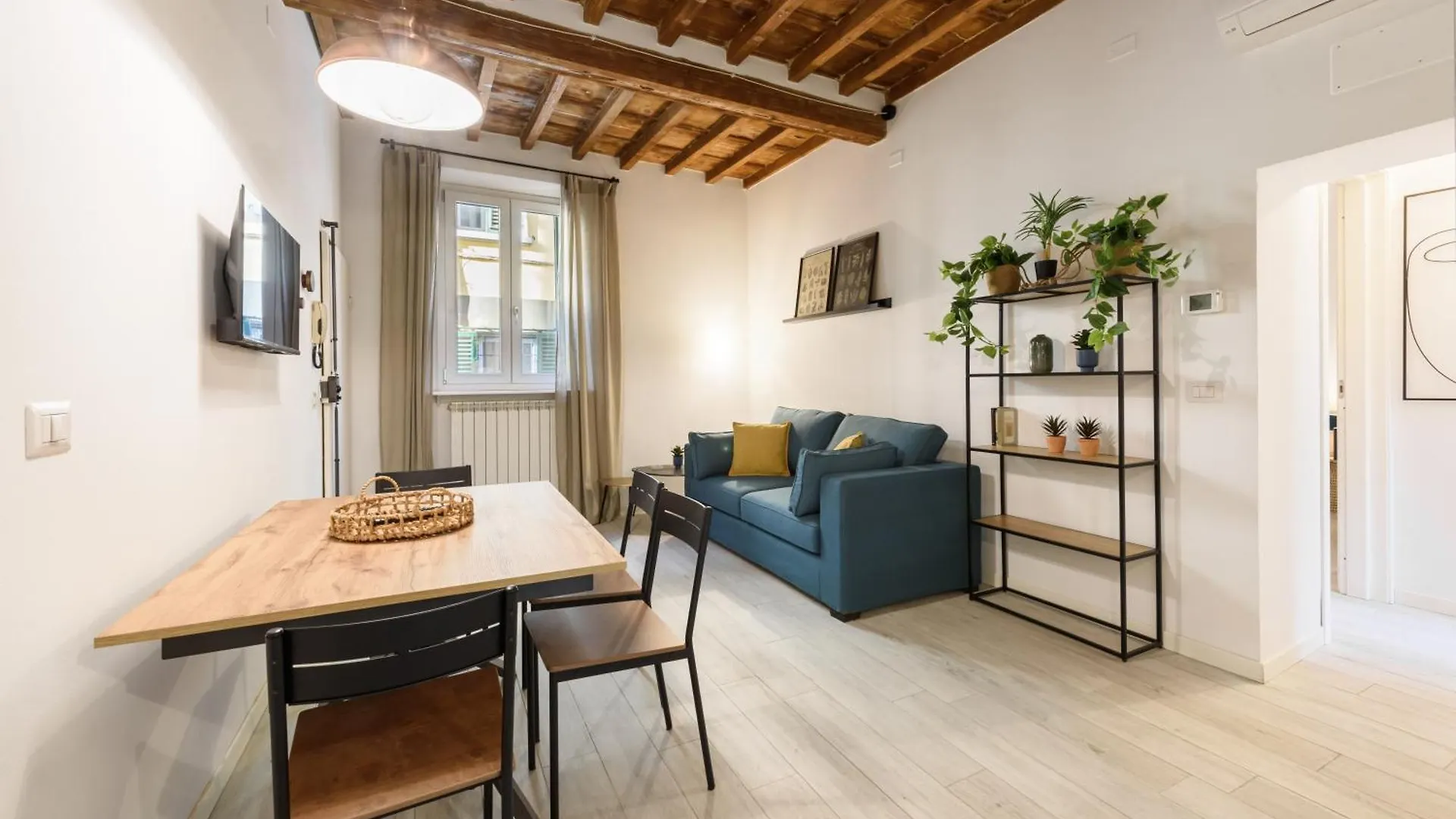 Apartment Appartamenti Degli Artisti By Mmega Florence Italy